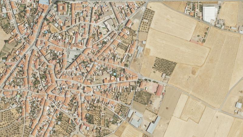 Vista aérea del entorno de la Calle Córdoba, Alcaracejos (Córdoba), utilizada como imagen de referencia para la subasta