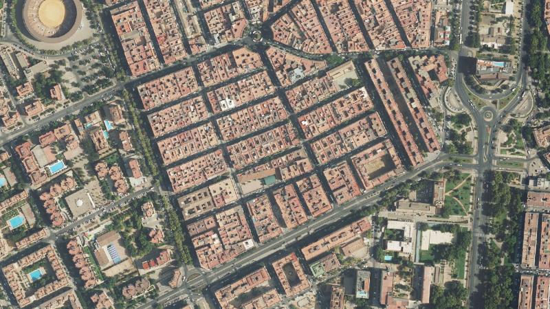 Vista aérea del barrio de Ciudad Jardín en torno a la Calle José María Valdenebro, Córdoba, utilizada como imagen de referencia para la subasta