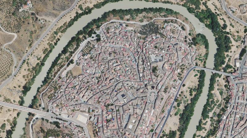 Vista aérea del casco histórico de Montoro, Córdoba, utilizada como imagen de referencia para la subasta
