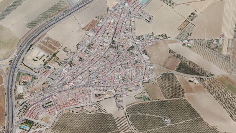 Vista aérea de Pedro Abad, Córdoba, utilizada como imagen de referencia para la subasta
